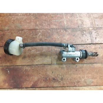 1981-83 Kawasaki KZ750H LTD Rear Brake Master Cylinder and Reservoir 43015-1077