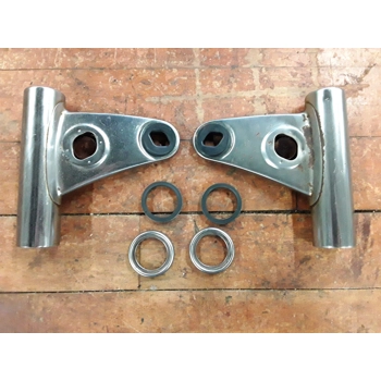 1978-81 Kawasaki KZ400B KZ440B KZ440C Fork Ears Headlight Brackets 44033-1026 44033-1025