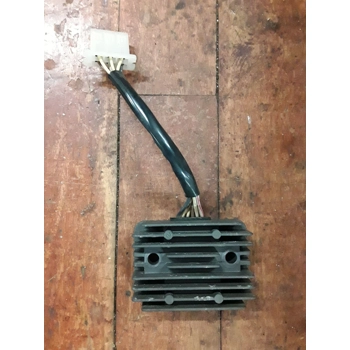 1972-09 Kawasaki EX250 EX500 KZ550 KZ750 Voltage Regulator SH530-12 21066-1030