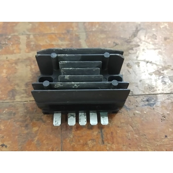 1982-89 Suzuki DR500 DR600 GS1100 GS750 GSX750 SP600 XN85D Voltage Rectifier 32800-09300