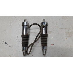 1982-83 Yamaha XJ650L Seca Turbo Rear Shocks 16G-22204-00-00 16G-22203-00-00