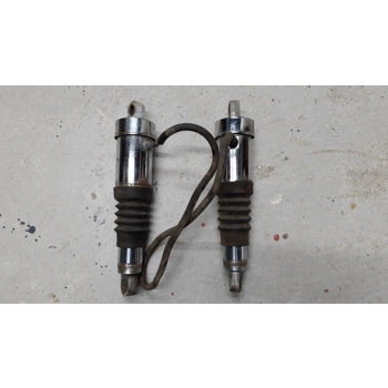 1982-83 Yamaha XJ650L Seca Turbo Rear Shocks 16G-22204-00-00 16G-22203-00-00