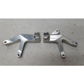 1995-03 Yamaha YZF600R Thundercat Passenger Foot Peg Brackets 4JH-2742L-10-00 4JH-2741L-03-00