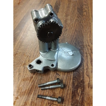 1976-84 Kawasaki KZ750 Oil Pump 16082-062