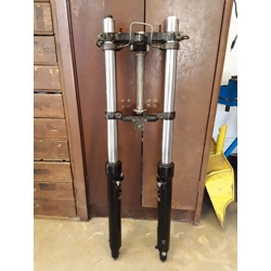 1985 Honda VF700F VF750F Interceptor Complete Fork Assembly 51400-MB2-901 51500-MB2-902