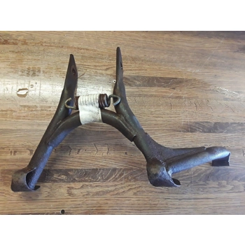 1982-83 Yamaha XS400 Maxim XS400R Seca Centre Kickstand and Spring 12R-27111-00-R4