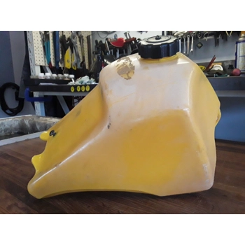 1986-01 Suzuki RM80 Fuel Tank and Petcock 44101-02840-25Y 44100-02B00-163