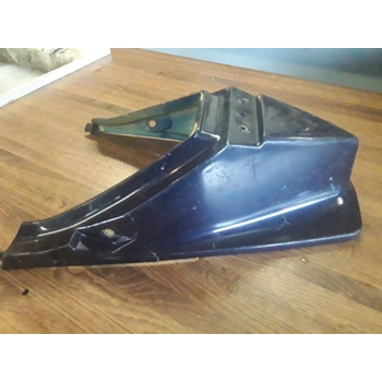 1982-83 Yamaha XS400R Seca Seat Cowl Tail Piece 16M-21651-00