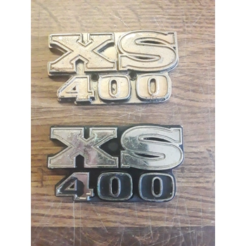 1978-79 Yamaha XS400 Side Cover Emblems 2L0-21782-00-00 2L0-21781-00-00