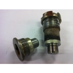 1982-86 Honda VF750C VF750S VF1100C VF1100S VT1100C XLV750R Swingarm Pivot Bolts 90122-MB0-000