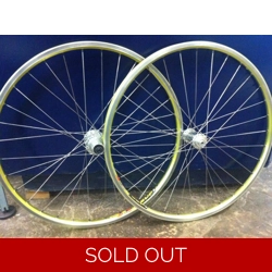 White Industries Tracker / Mavic X517 26in Wheel Set