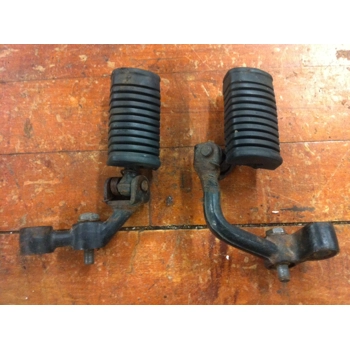 1979 Suzuki GS850G Driver Foot Pegs and Brackets 43510-45100-019 43520-45010-019 43516-45010