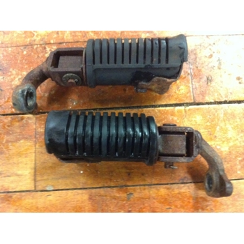 1979 Honda CB650 Driver Foot Pegs and Brackets - Pair 50615-426-000 50641-426-000 50612-413-000