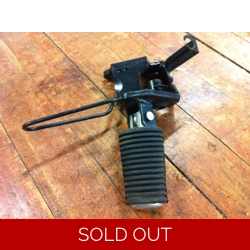 1998-11 Yamaha XVS1100 V-Star Custom Right Driver Peg & Bracket