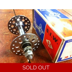 Suzue S.I.W. 36 Hole Steel Front High Flange Hub - NOS