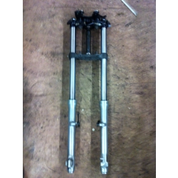 1982 Yamaha XV920 Virago Complete Front Fork Assembly 10L-W2341-00-98 10L-23340-00 10L-23103-00