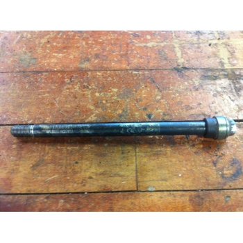 1984-99 Yamaha FZR400 FZR600 FZX700 XJ700 XV700 XV750 XV1000 XV1100 Front Axle 42X-25181-00