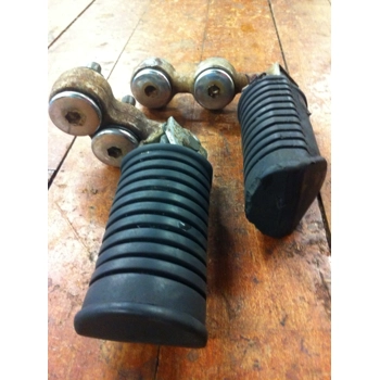 1981-83 Suzuki GS850GL GS1000 GS1100GL Driver Pegs and Brackets 43510-45350 43520-45350 43560-49002