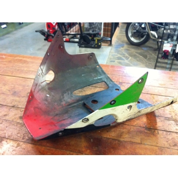1984-86 Kawasaki ZX900A Ninja Belly Pan Fairing 55028-1072