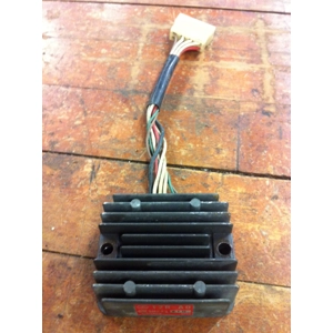 1980-88 Yamaha Maxim Seca Radian Voltage Regulator 12R-81960-A1 SH233