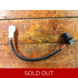 1999-09 Yamaha XVS1100 V-Star Engine Speed Sensor 5EL-83755-02-00