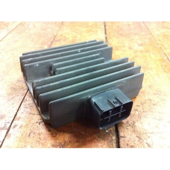 1999-20 Yamaha SR400 XVS1100 XVZ13 YZFR6 WR250R Voltage Regulator SH678-11 4XY-81960-00-00