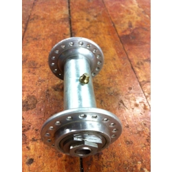 Vinly Vintage Sulky Horse Cart Hub - NOS