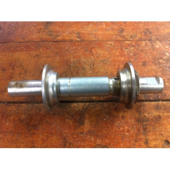 CCM Threaded Bottom Bracket Spindle with Cones Races