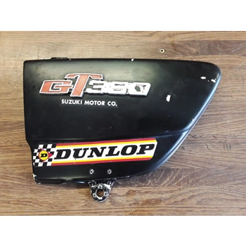 1973-77 Suzuki GT380 Left Side Cover 47211-34100