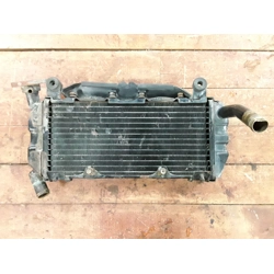 1983-85 Honda VF700F VF750F Interceptor Large Radiator 19010-MB2-003