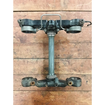 1983 Honda VF750F Interceptor Fork Tree 53200-MB2-000 53230-MB2-010 53137-MB2-003