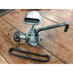 1983-85 Honda VF700F VF750F Interceptor Oil Pump 15136-MB0-003 15100-MB2-000