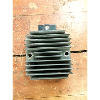 1984-93 Kawasaki Vulcan Zephyr Ninja Voltage Regulator SH555-12 21066-1055