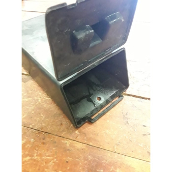 1985-97 Kawasaki ZX600A ZX600B ZX600C Ninja Large Tool Box 32099-1074