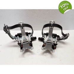 Wellgo R025 Road Pedals and Clips - NOS
