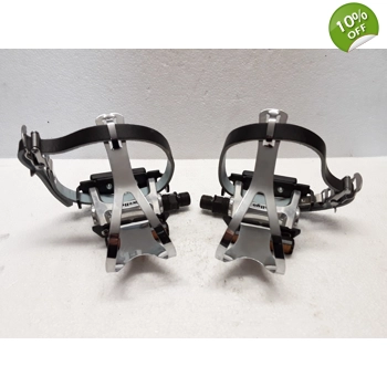 Wellgo R025 Road Pedals and Clips - NOS