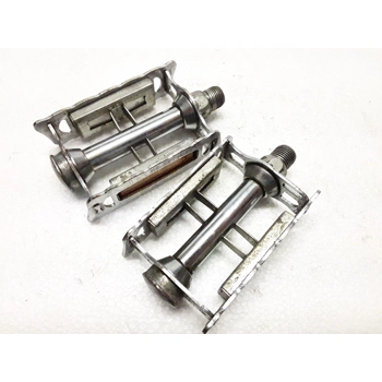 Lyotard 136R 9/16in Vintage Pedals