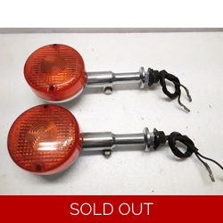 1982-84 Yamaha XS400 Maxim Front Signal Lights - Pair