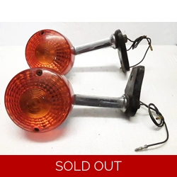 1977-79 Suzuki GS750 Rear Turn Signals and Brackets 35601-45010 - Pair