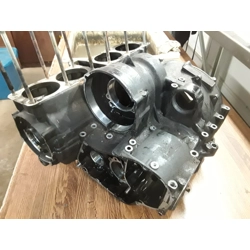 1982-83 Yamaha XJ650R XJ750R Seca Engine Case Crankcase 4K0-15100-03