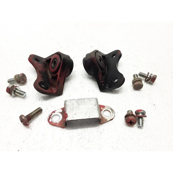 1984-85 Yamaha YZ250 Tank Mounts and Bushings 24X-24144-00