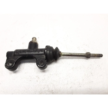 1981-84 Suzuki GS550 GS850 GS1100 Rear Brake Master CylinderĀ 69600-45302