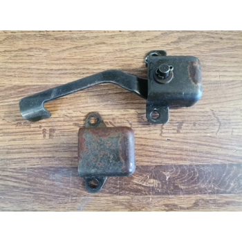 1980-82 Yamaha XS400 XS400S Seat Release Lever 3F9-24776-00 3F9-2475J-00