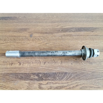 1980-81 Yamaha XS850L XS850S Rear Axle and Collar 1J7-25367-00 3H3-25377-00 3J3-25381-00