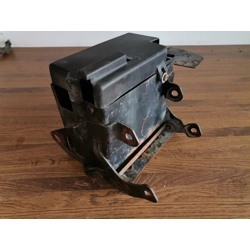 1985-05 Suzuki VS600 VS700 VS750 VS800 Intruder Battery Box and Cover 41540-38A11 33658-38A30