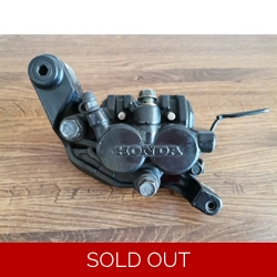 1985-86 Honda VF700C VF750C Magna Left Front Brake Caliper 45100-MK3-008 45100-MK3-007