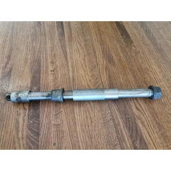 1985-86 Honda VF700C VF750C Magna VT1100C Shadow Rear Axle 42625-MAH-000 42301-MK3-000