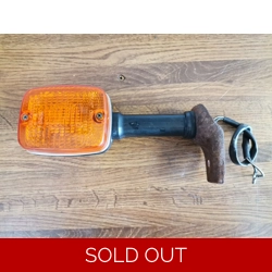 1982 Suzuki GS750E Rear Right Signal Light 35621-49200 35601-45530