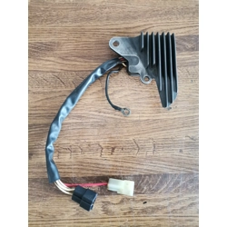 1997-99 Yamaha XV750 XV1100 Voltage Regulator SH665-12 3LP-81960-00 3LP-81960-01