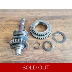 1977-81 Yamaha XS750 XS850 Kick Start Shaft Assembly and Idle Gear 1J7-15650-00 1J7-15660-00